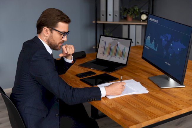 How to Start Your Career as a Registered Investment Advisor