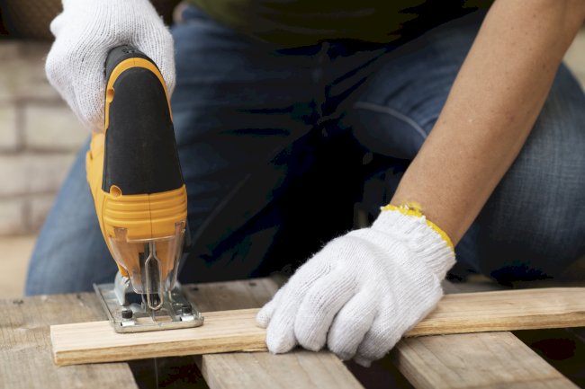 How Local Deck Builders in Alpharetta Can Enhance Your Property Value