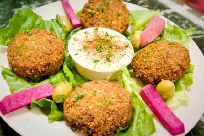 Savor the Flavor: Exploring the Best Halal Restaurants in Chicago Illinois