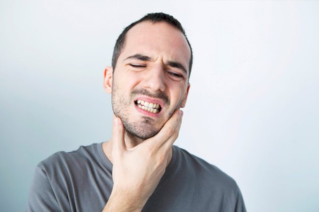When Dental Emergencies Strike, Trust Trinity Hills Dental – Your Go-To Emergency Dentist in SW Calgary