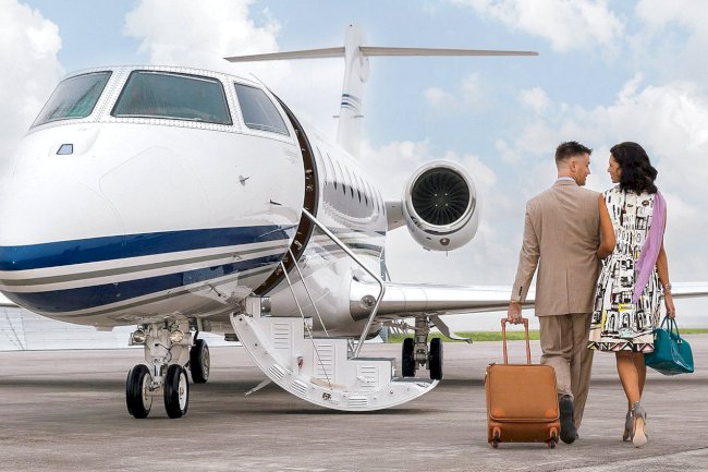Jetvia: Elite Private Jet Charter from Houston to Las Vegas