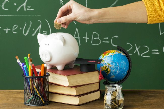 Why Financial Literacy Should Be Taught in Every High School