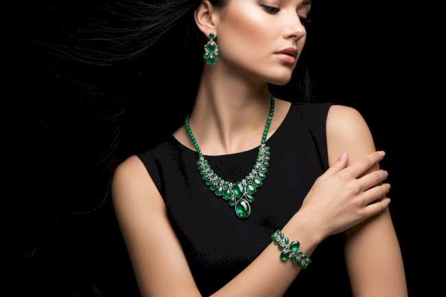 Green Kyanite that means & blessings: A manual to Emotional harmony