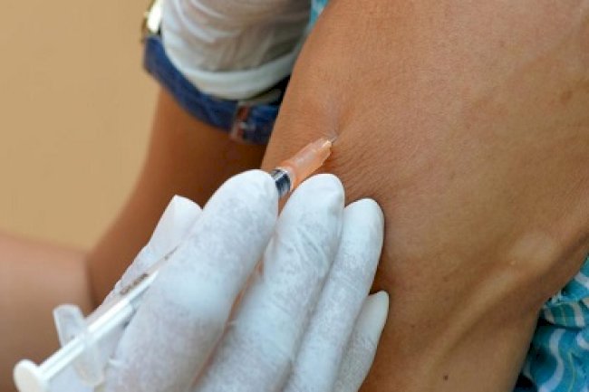 Who Should Avoid Trying Injection at Home Alone?