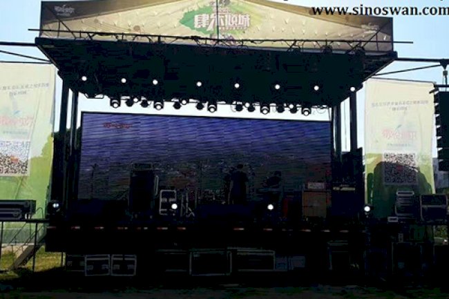 Innovative Mobile Healthcare Trailers Bringing Clinics to You