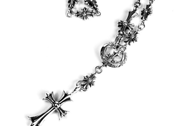 Should You Wear Chrome Hearts Necklace in the Shower?