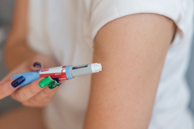 فوائد حقن أوزمبيك لإنقاص الوزن: تجارب واقعية وقصص نجاح ملهمة