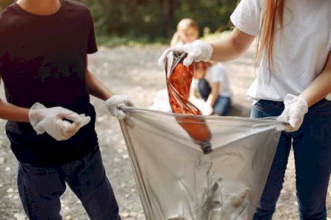 How Can Hazardous Material Removal Safeguard Commercial Environments?