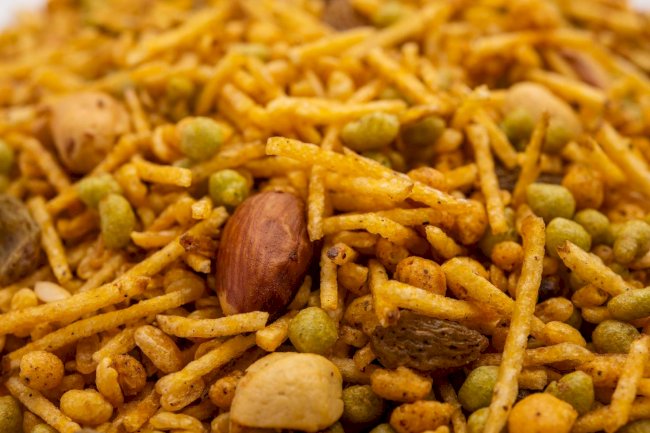 Bizmartr Commerce trusted choice for quality namkeen manufacturers in Ghaziabad today