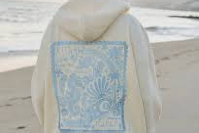 Pink Palm Puff Hoodie: A Bold Expression of Comfort and Modern Street Style