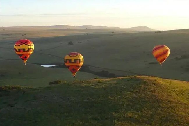 African Travel Guide to Scenic Balloon Adventures in South Africa’s Skies