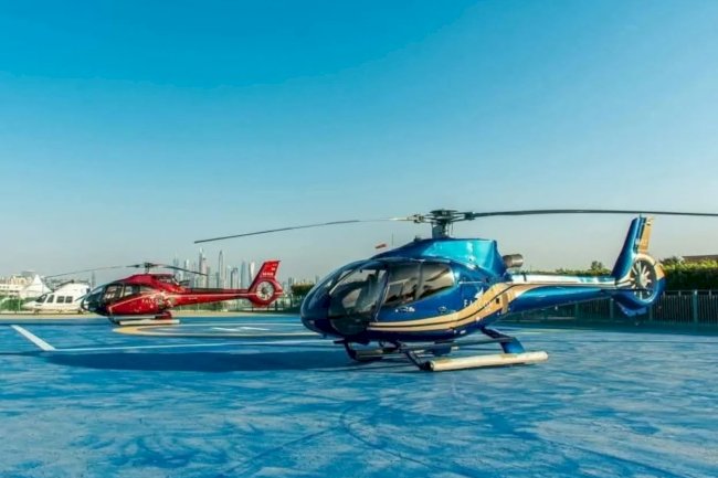 Helicopter Tour in Dubai: See the City From the Sky