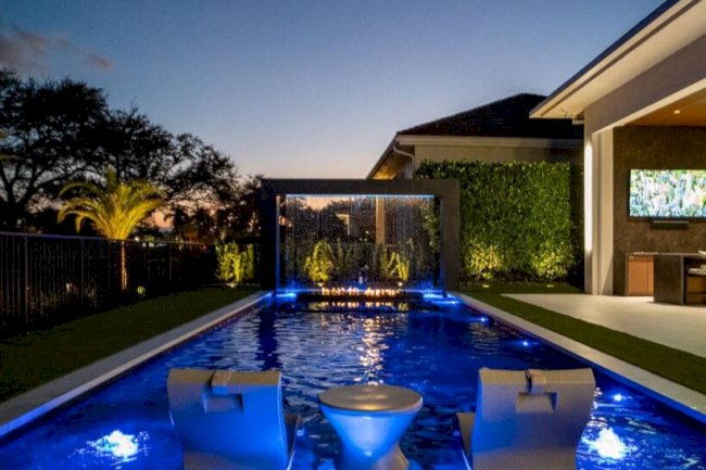 Why Choose a Pool Remodeling Company Delray Beach Today?
