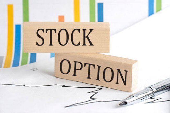 Valuing Stock Options under IndAS 102 Made Simple for Indian Companies