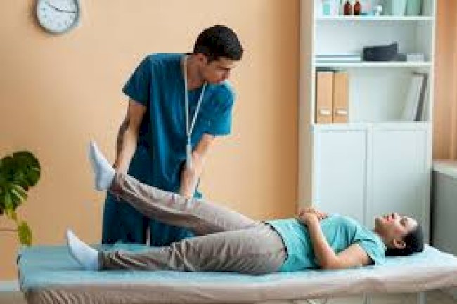 Personalized Care at a Physiotherapy Clinic in Krishna Nagar: The Key to Faster Recovery