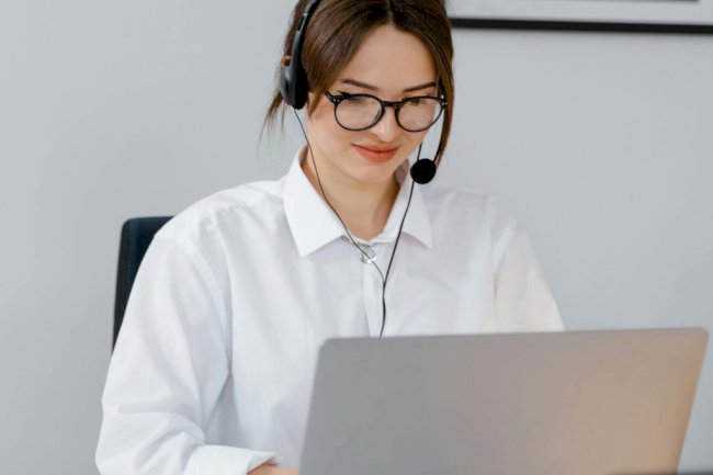 What a Remote Dental Assistant Can Do for Your Front Office