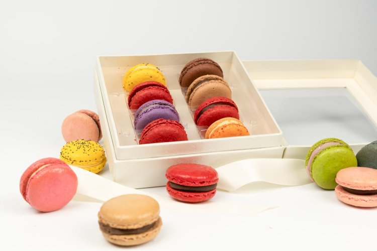 Let the Bakeries Increase Customer Engagement Using Personalized macaron boxes