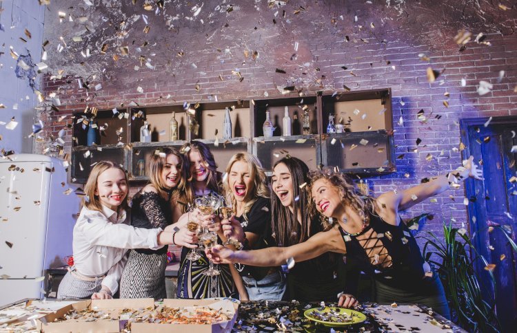 How to Make Your Holiday Party Stand Out with Unique Catering