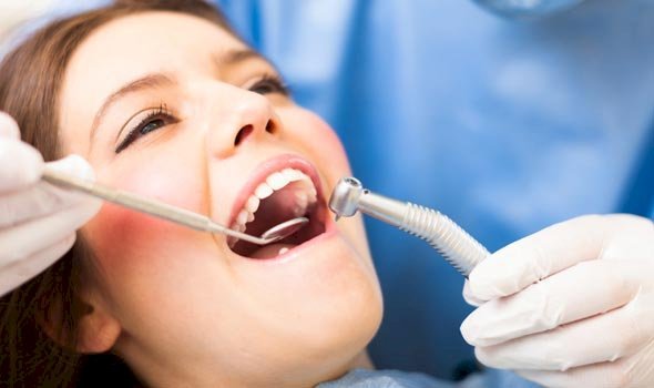 How to Manage Tooth Pain Before Seeing an Emergency Dentist in Etobicoke?