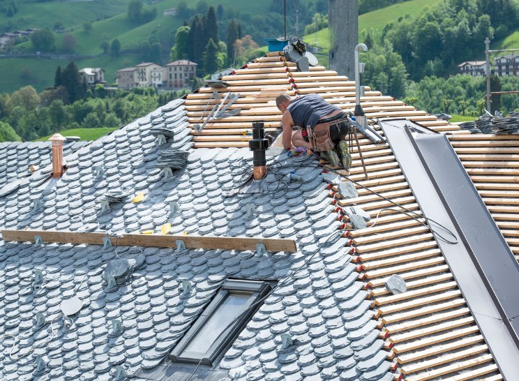 Hire Professional Roofing Contractors- Why is it Important? 