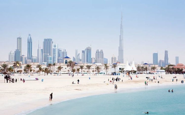 The Best Beaches in Dubai: 6 Spots for Fun in the Sun