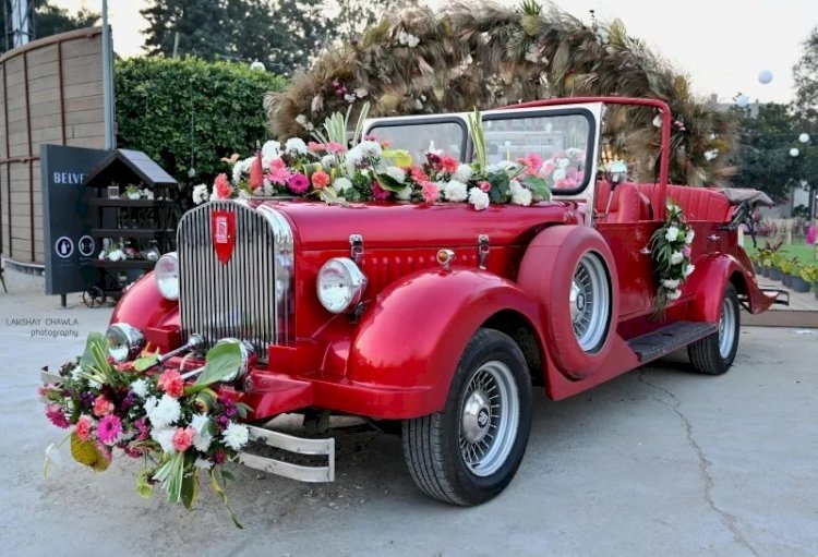 6 Reasons Why Vintage Cars Have Become A Popular Choice For Weddings In Delhi