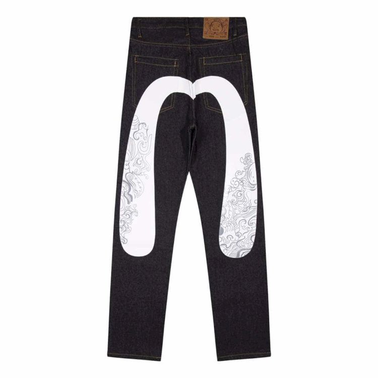 Evisu Jeans: A Comfortable Fit with Iconic Style