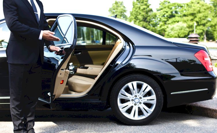 Premier Black Car Service in Burbank & Los Angeles | Black Car Connection for Luxury Transportation