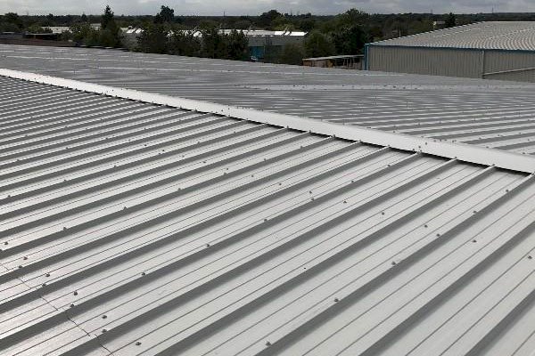 How to Choose the Right Commercial Roofing System for Your Building