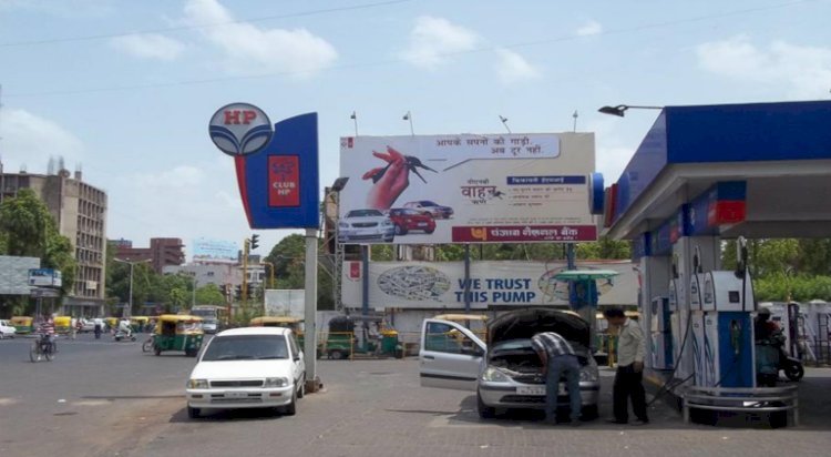 Promotion on Petrol Pump: The Future of High-Impact Outdoor Advertising