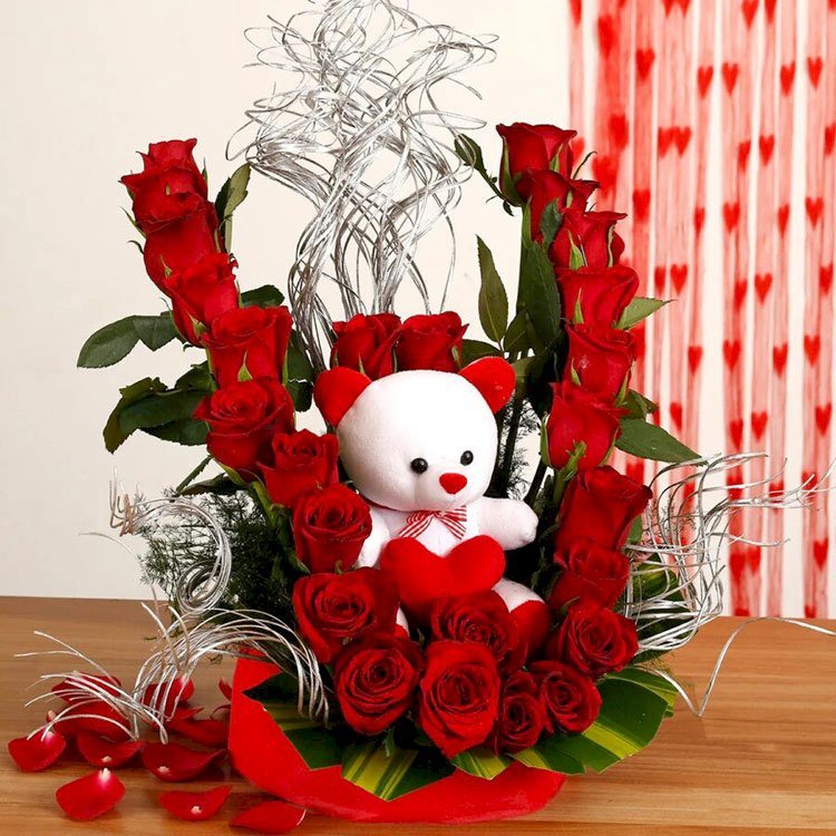 Fresh Flowers & Hampers at Your Door in 30 Mins Fastest Same Day Delivery Ever