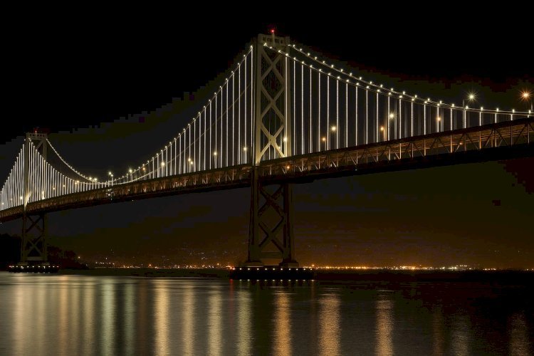 A Dazzling Intersection of Art, Technology, and Community on Bay Lights