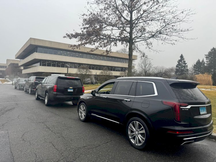 Affordable LaGuardia Airport Limo from CT