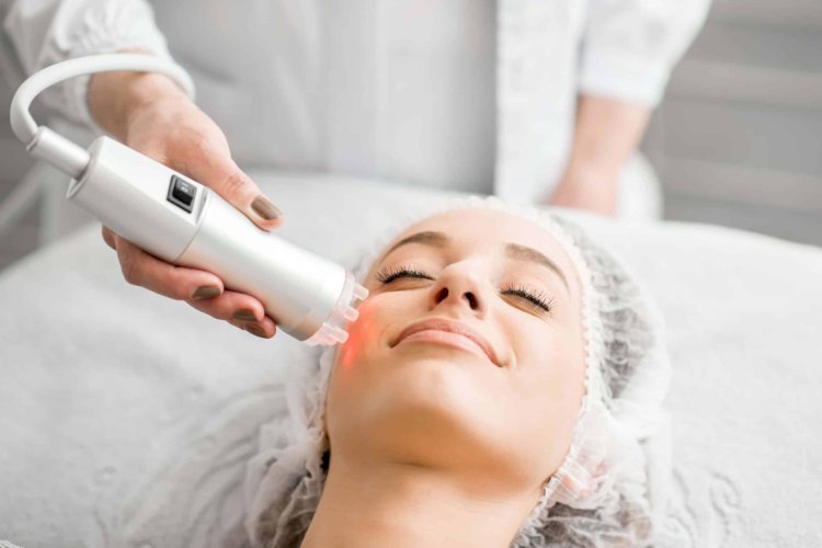 How Laser Skin Tightening Works at a Cellular Level