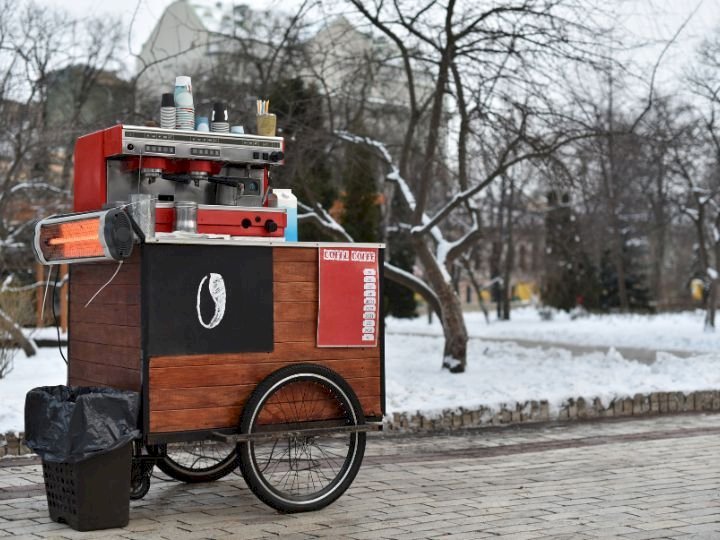Why Is a Mobile Coffee Cart the Perfect Choice for Event Catering?