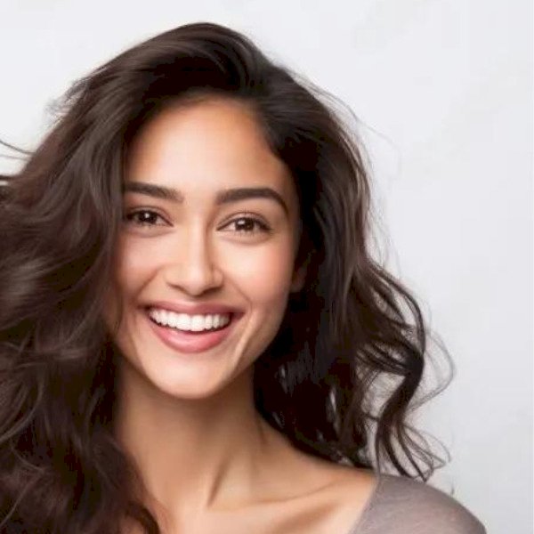 Which Serum is Best for Face Brightening?