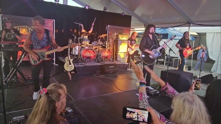 Best Boston Tribute Bands: Reliving the Classic Rock Magic