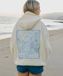 Pink Palm Puff Hoodie: A Bold Expression of Comfort and Modern Street Style