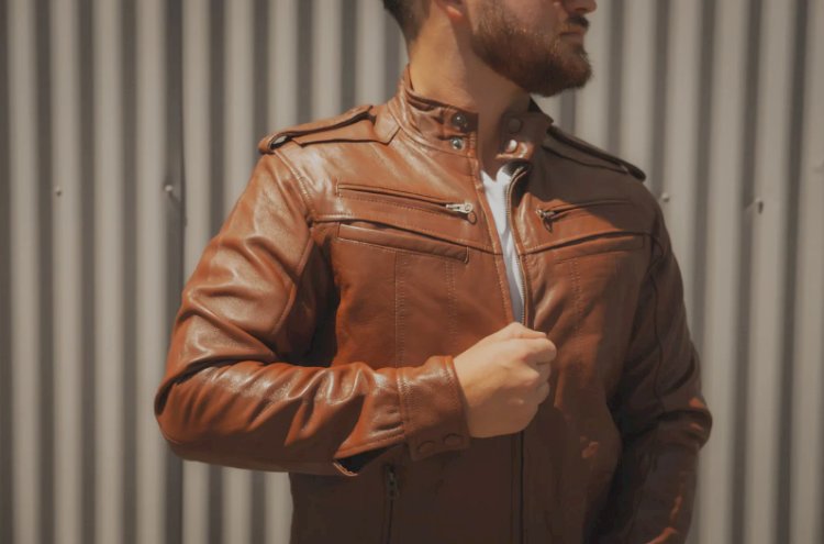 How the ClamentCustomLeather Leather Bomber Jacket Men Elevates Everyday Fashion?