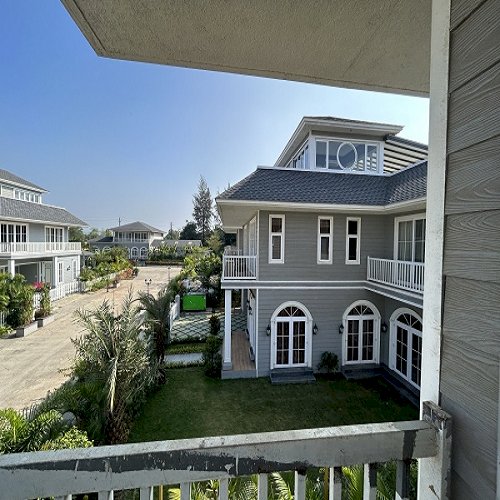 Property on Golf Course Road Gurgaon